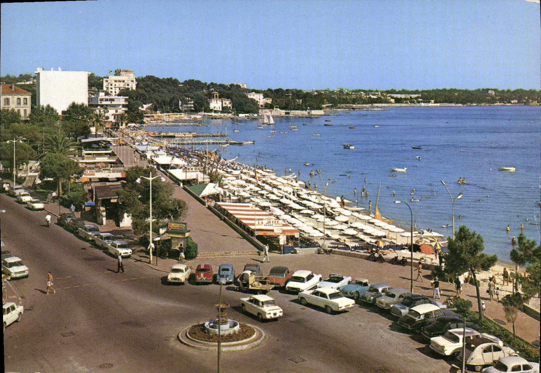 CPSM Juan Les Pins La Promenade Du Soleil