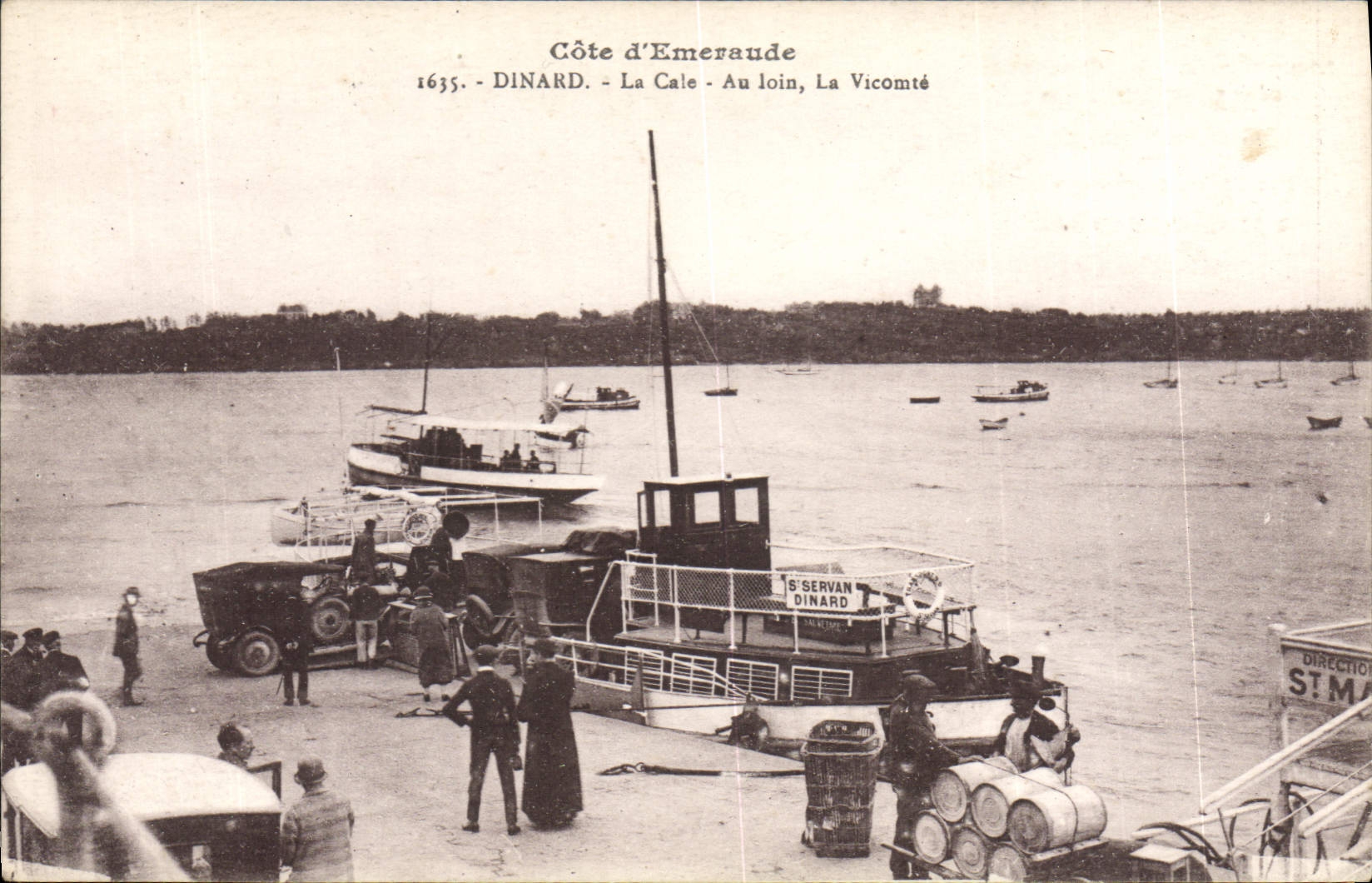 CPA Dinard La  Cale Au Loin La Vicomté