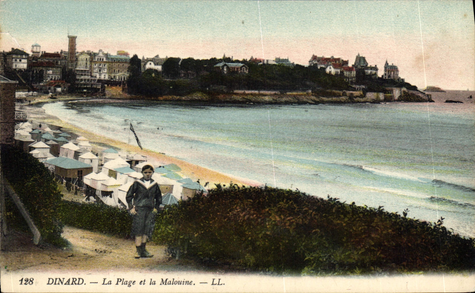 CPA Dinard La Plage Et La Malouine