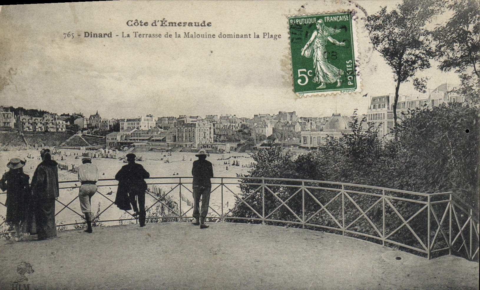 CPA Dinard La Terrasse De La Malouine Dominant La Plage