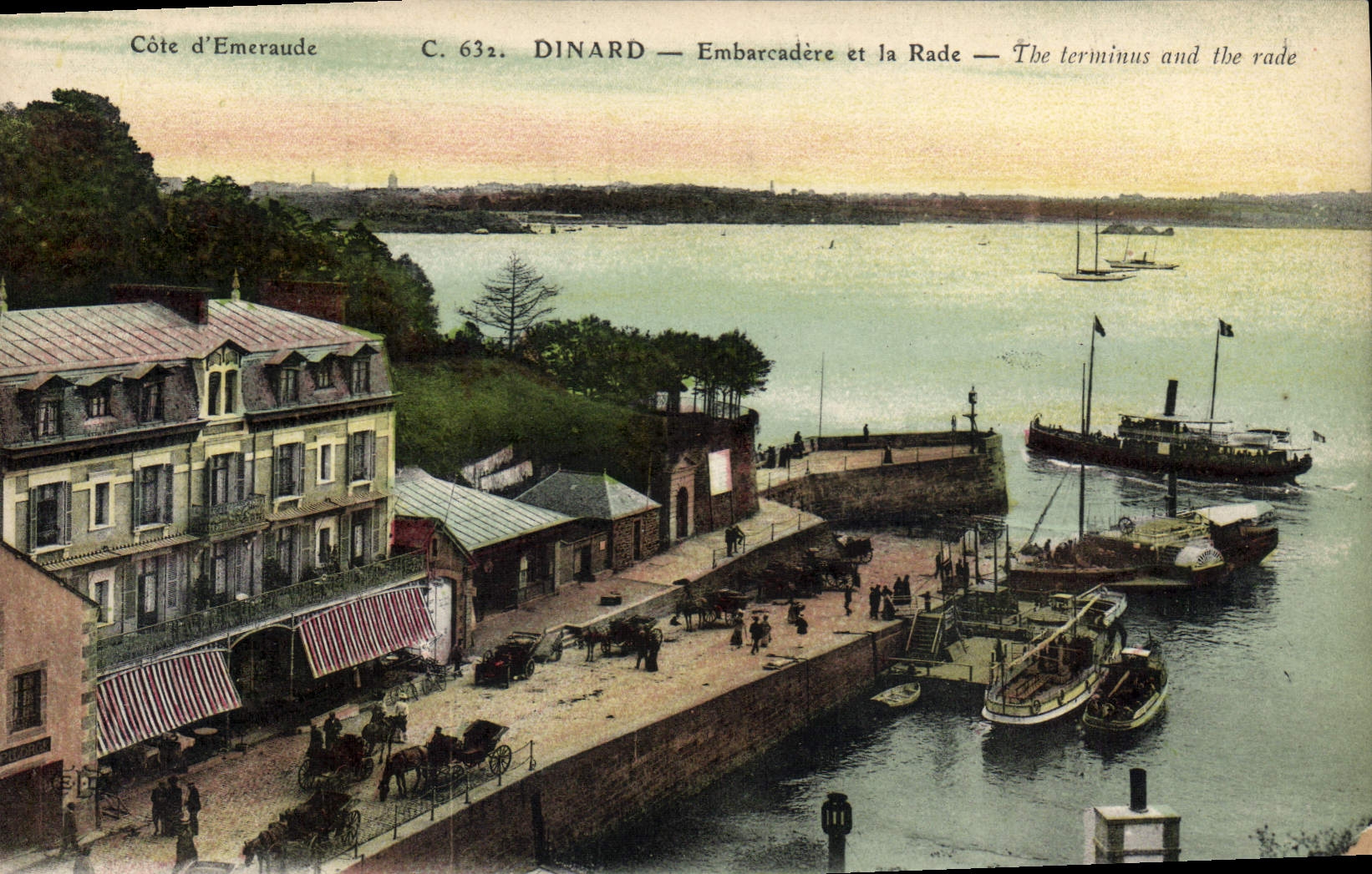 CPA Dinard Embarcadere Et La Rade