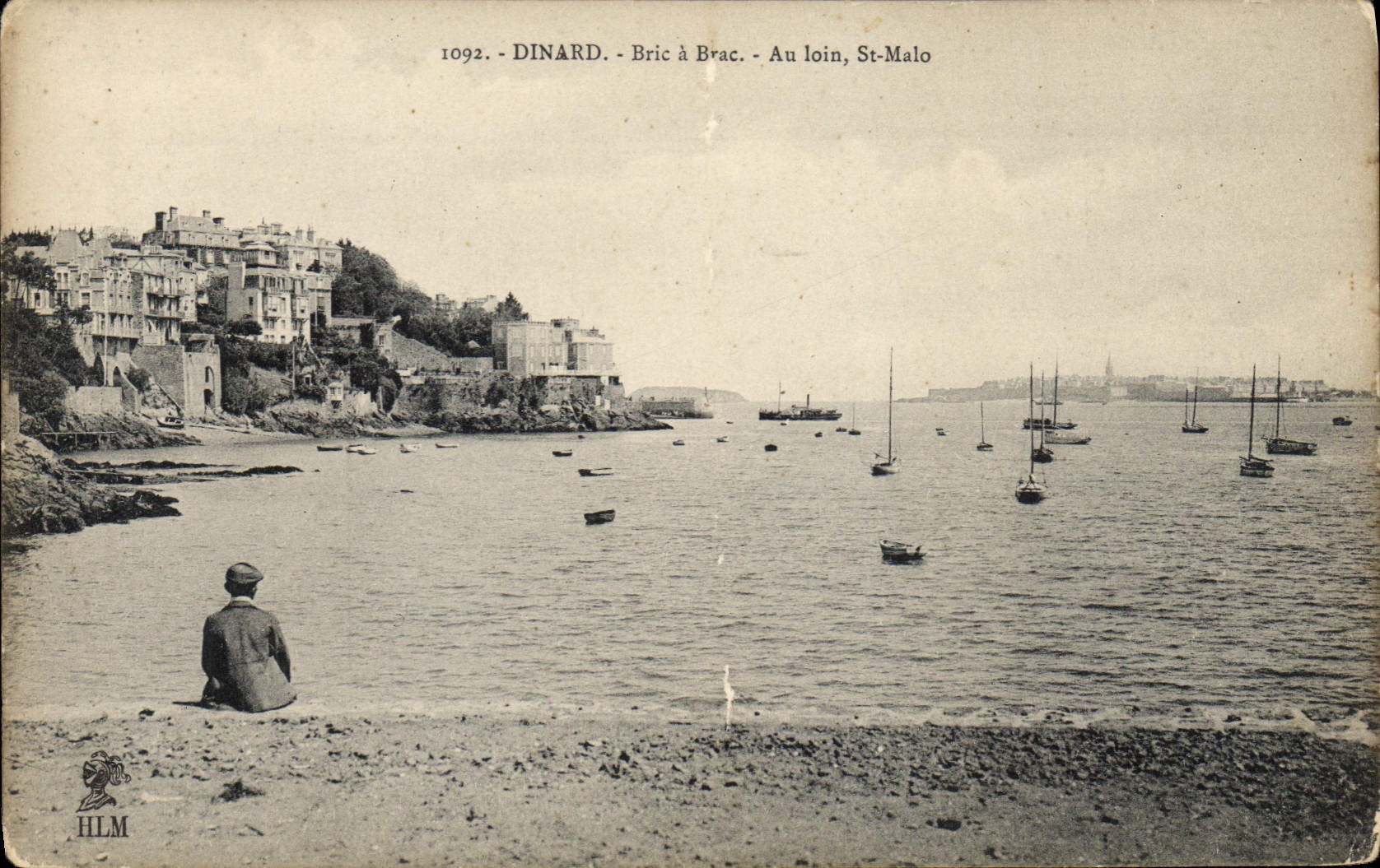 CPA Dinard Bric A Brac Au Loin St Malo