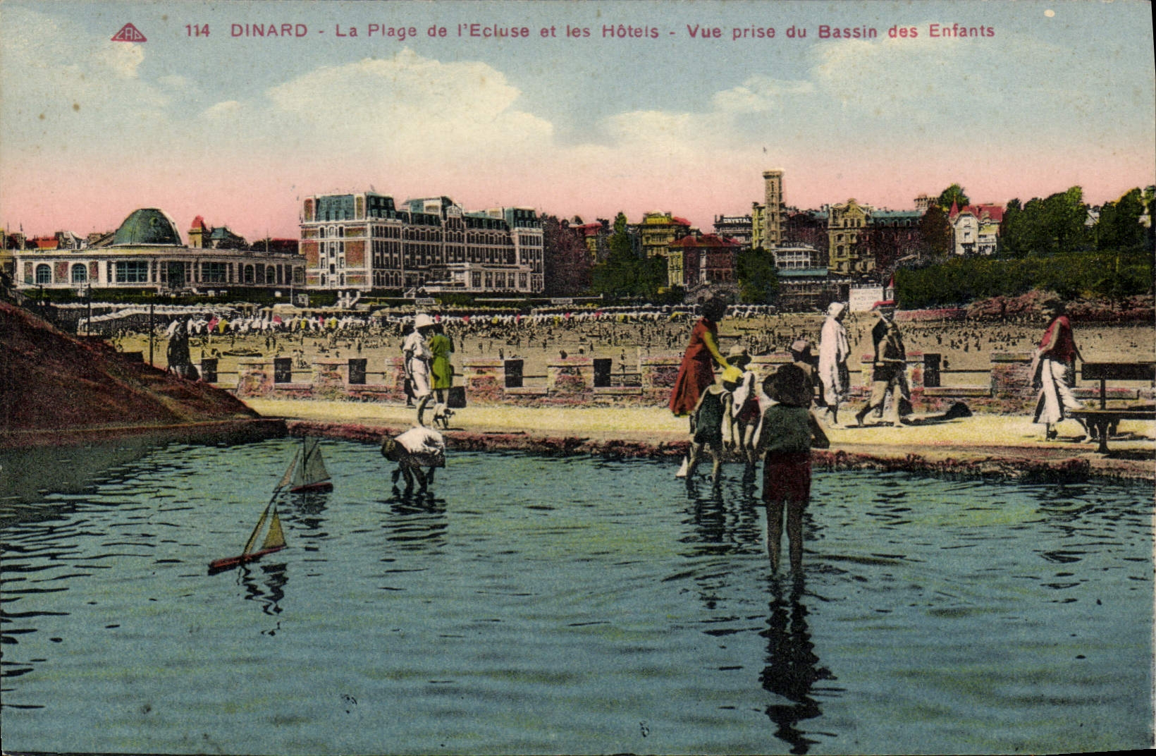 CPA Dinard La Plage De I'Ecluse Et Les Hotels bassin des enfants