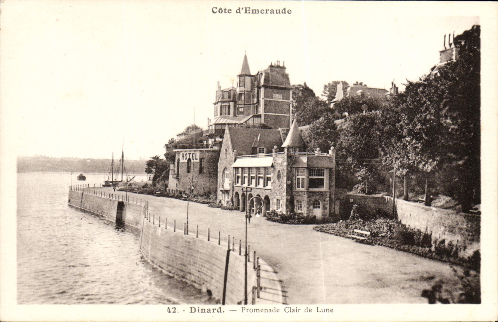 CPA Dinard Promenade Clair De Lune