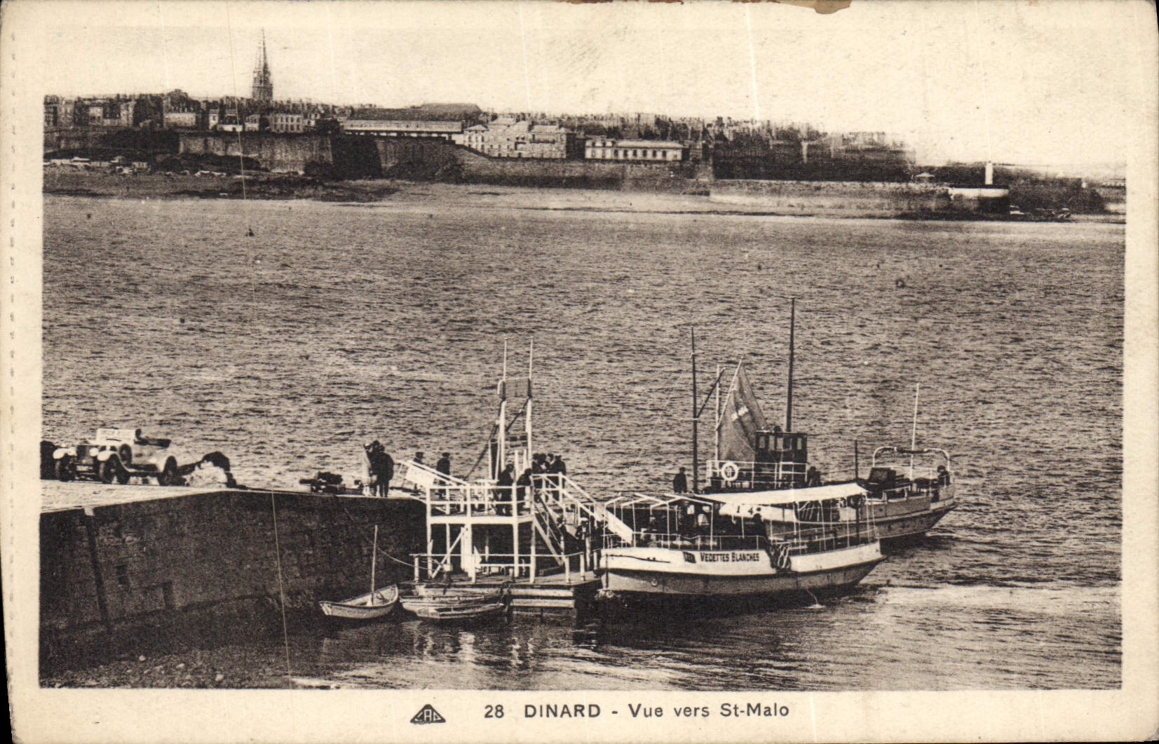 CPA Dinard Vue Vers St Malo