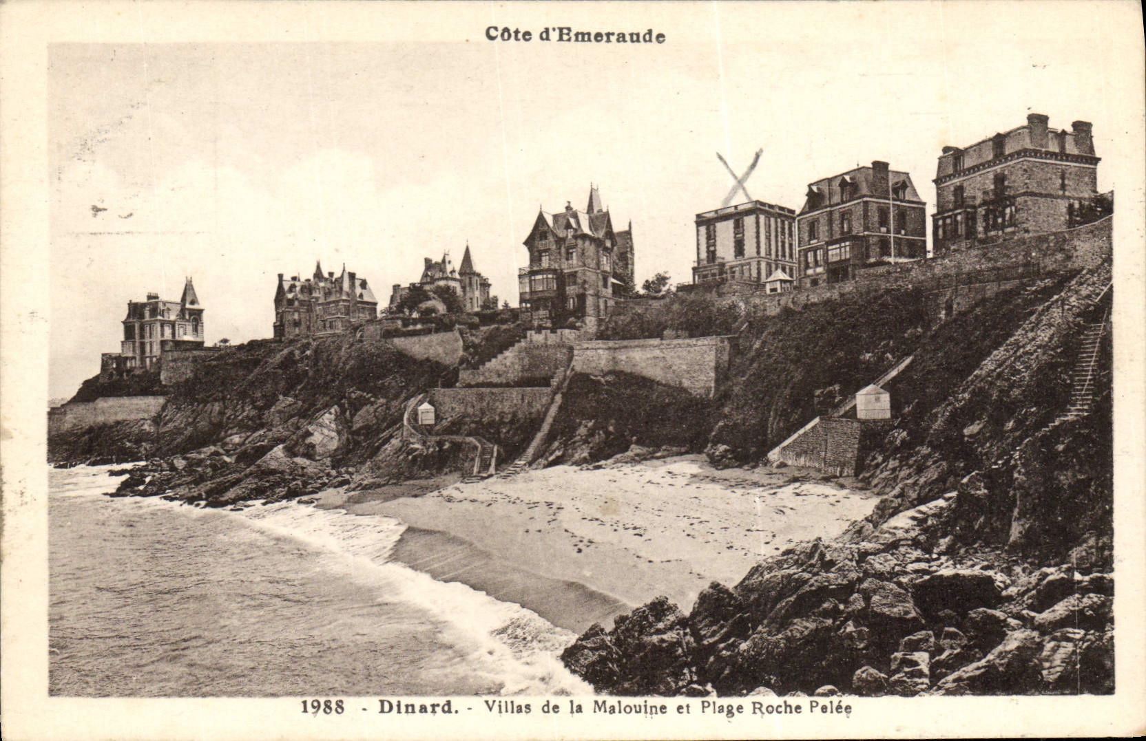 CPA Dinard Villas De La Malouine Et Plage Roche Pelee
