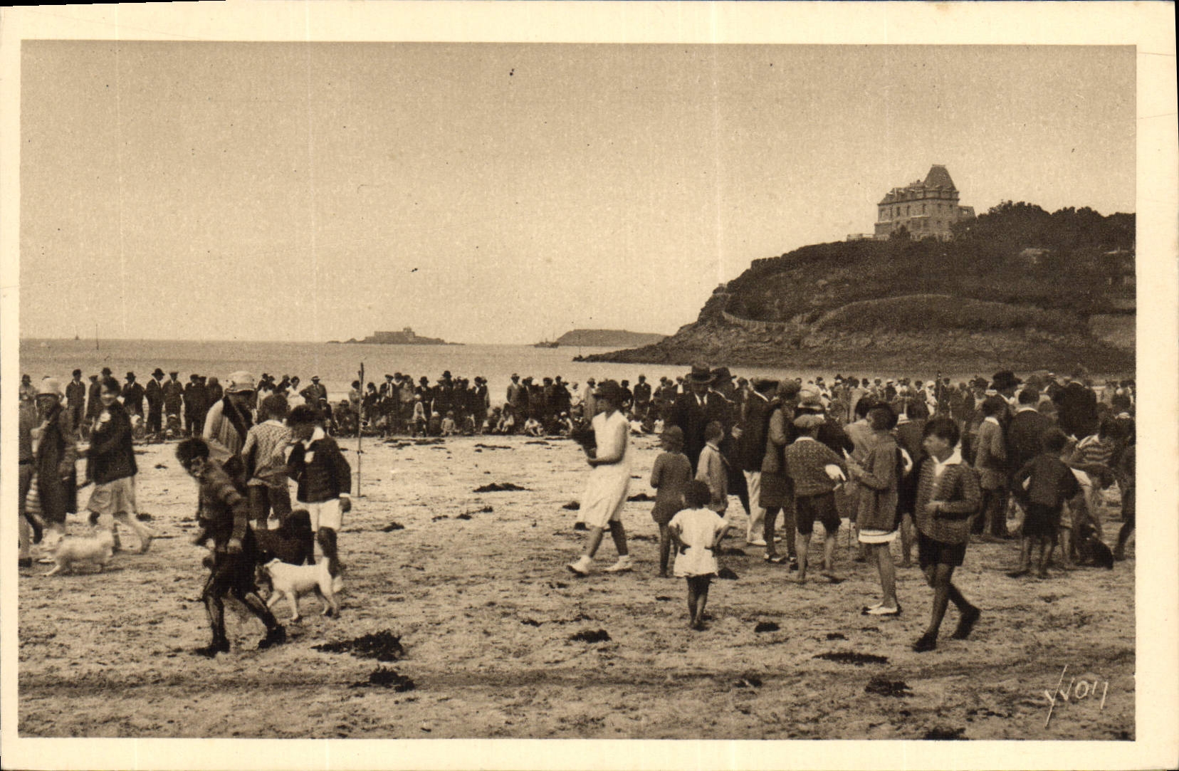 CPA Dinard La Plage Vers La Pointe Du Moulinet