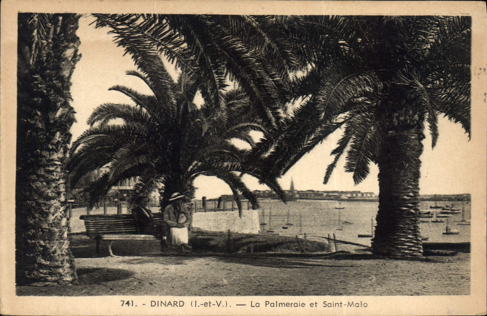 CPA Dinard La Palmeraie Et Saint Malo