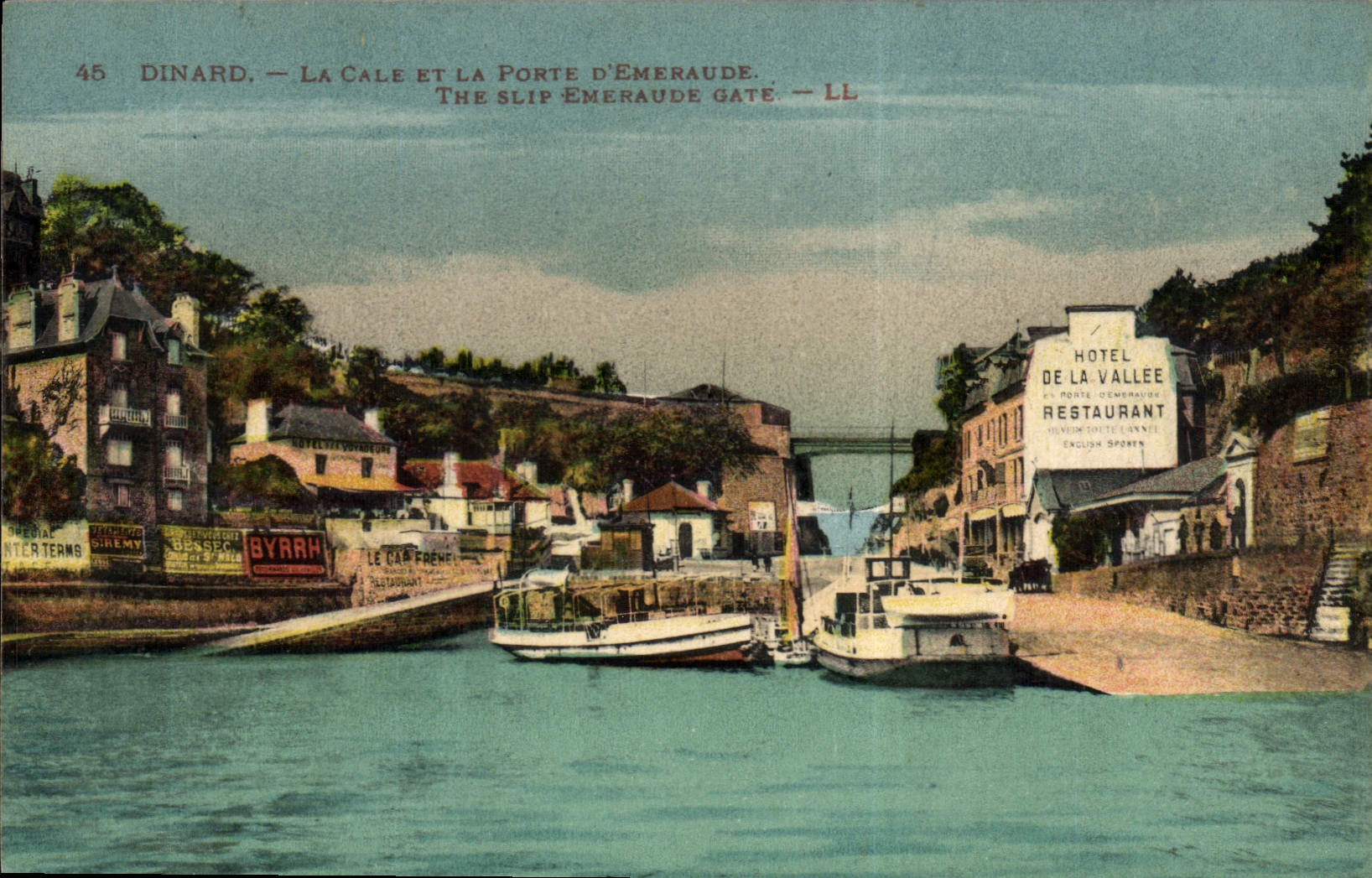 CPA Dinard La Cale Et La Porte D'Emeraude