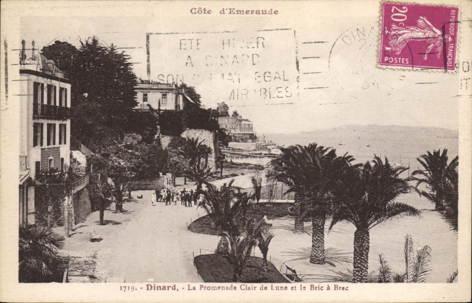CPA Dinard La Promenade Clair De Lune Et Le Bric A Brac