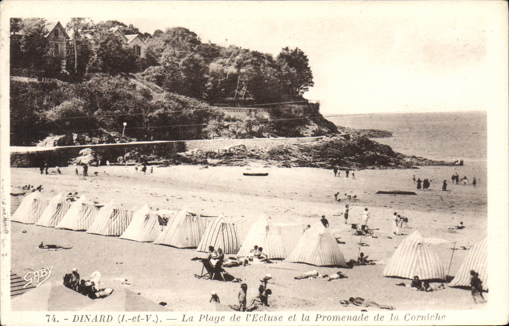 CPA Dinard La Plage De I'Ecluse Et La Promenade De La Corniche