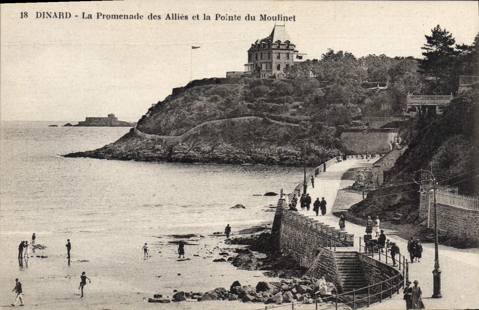 CPA Dinard La Promenade Des Allies Et La Pointe Du Moulinet