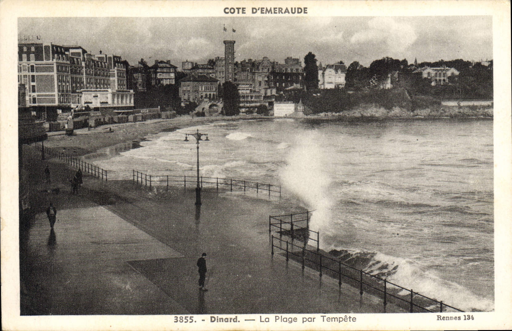 CPA Dinard La Plage Par Tempete