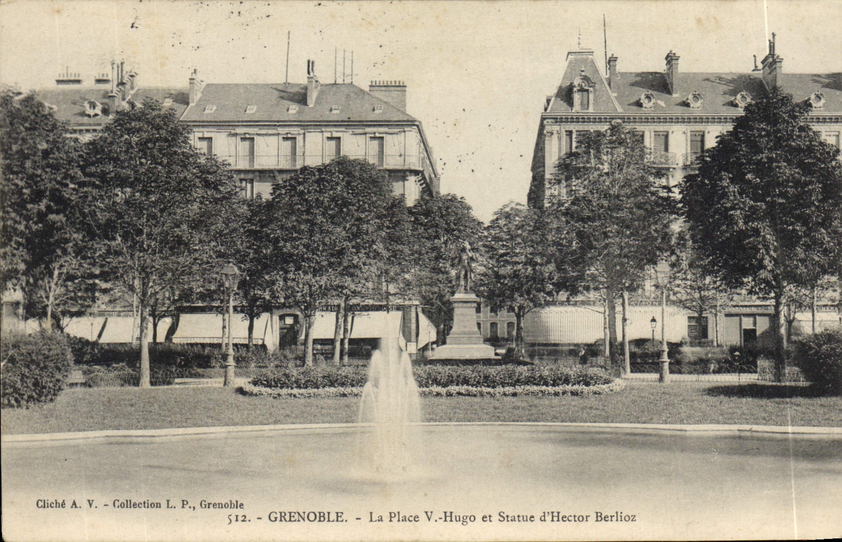 CPA Grenoble La Place Victor Hugo Et Statue D'Hector Berlioz