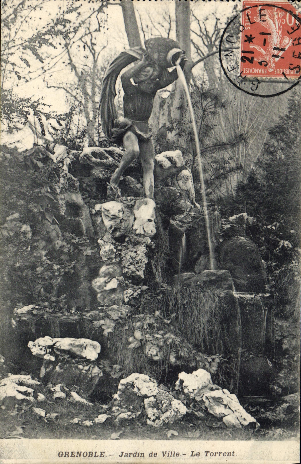 CPA Grenoble Jardin De Ville Le Torrent