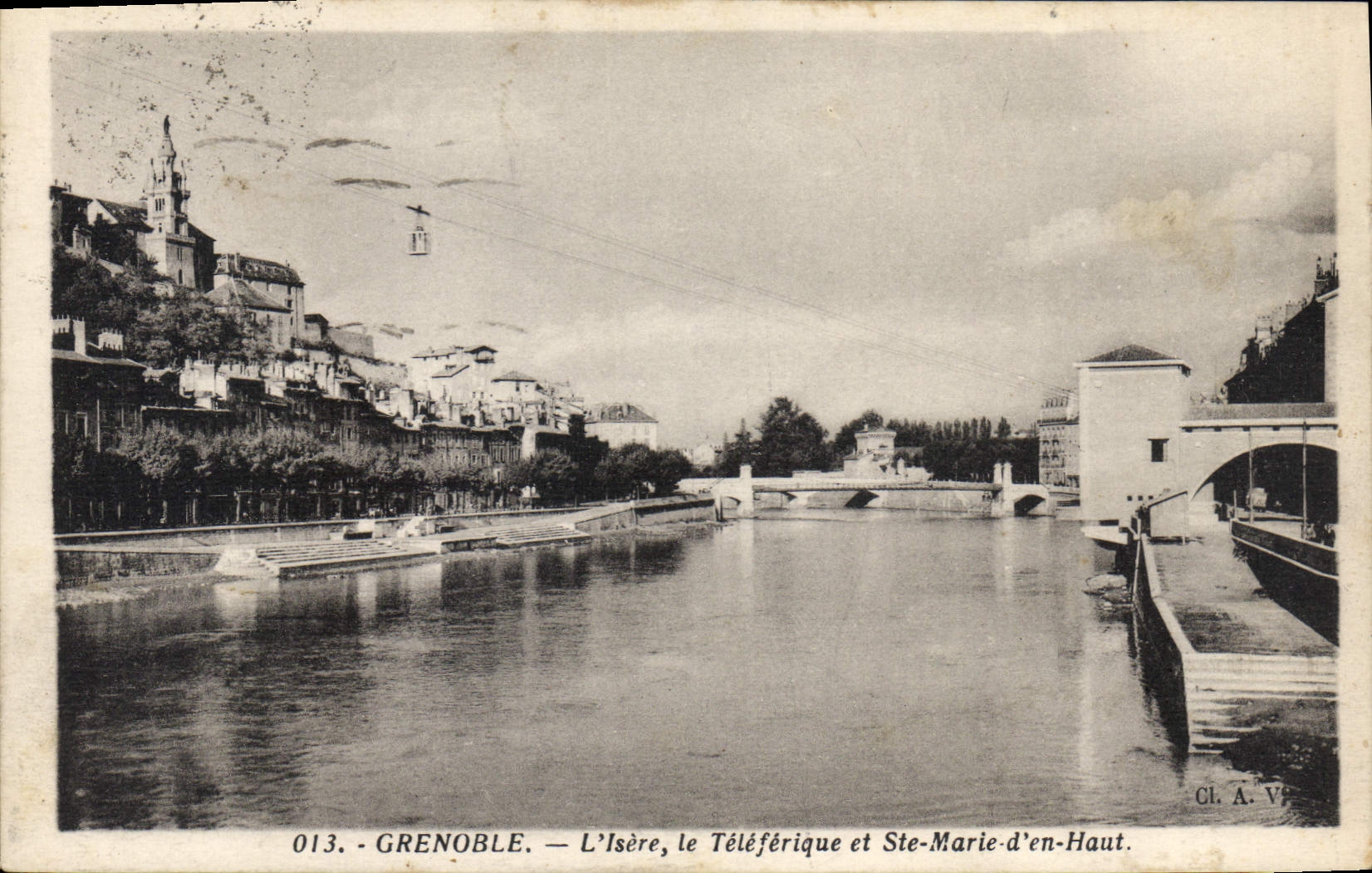 CPA Grenoble L'Islere Le Teleferique Et Ste Marie D'En Haut