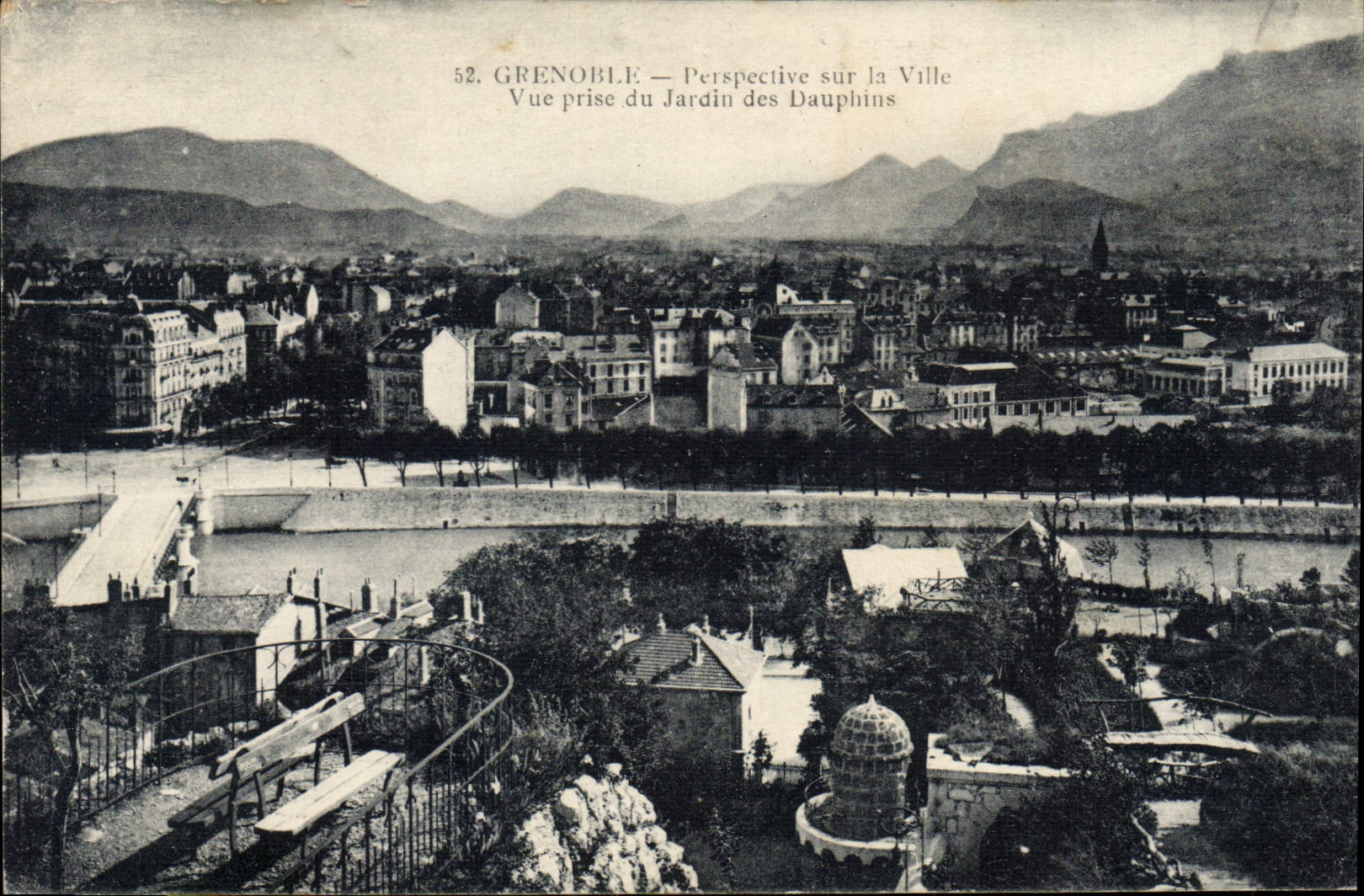CPA Grenoble Perspective Sur La Ville Vue Prise Du Jardin Des Dauphins
