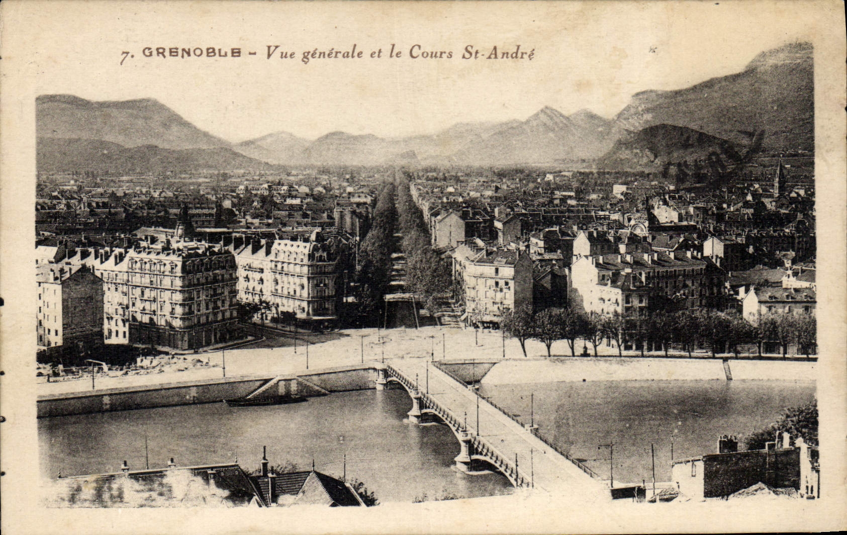 CPA Grenoble Vue Generale Et Le Cours St Andre