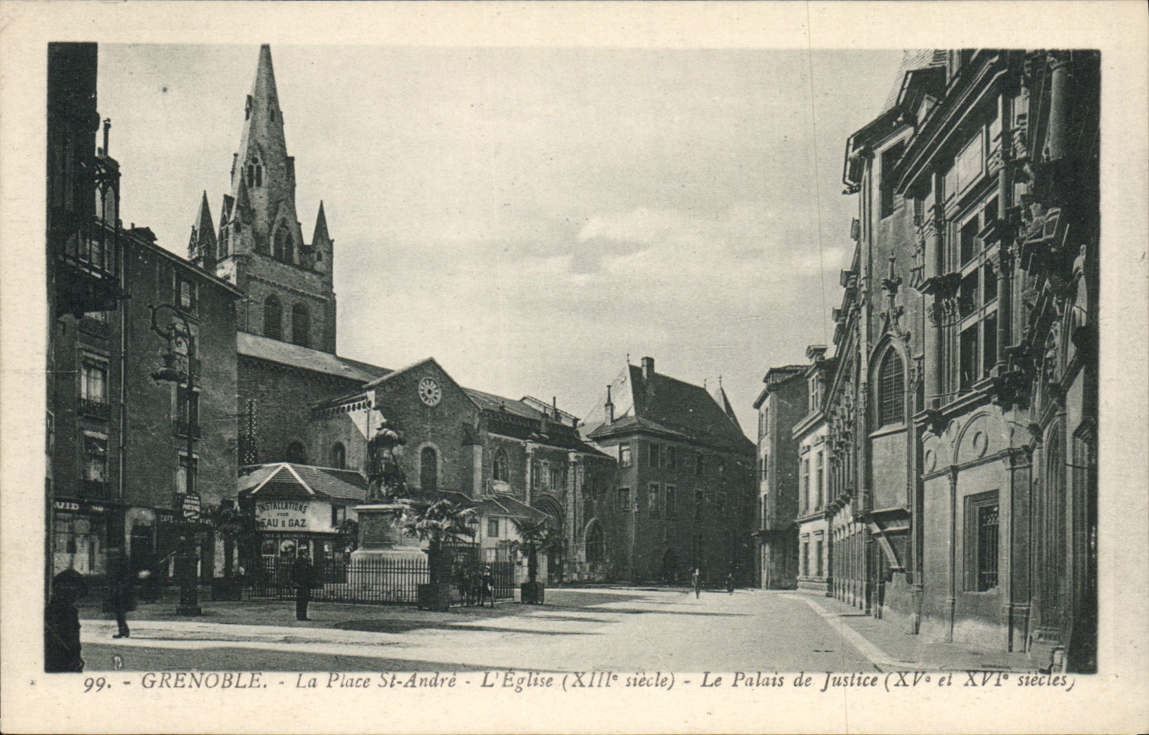 CPA Grenoble La Place St Andre L'Eglise palais de justice