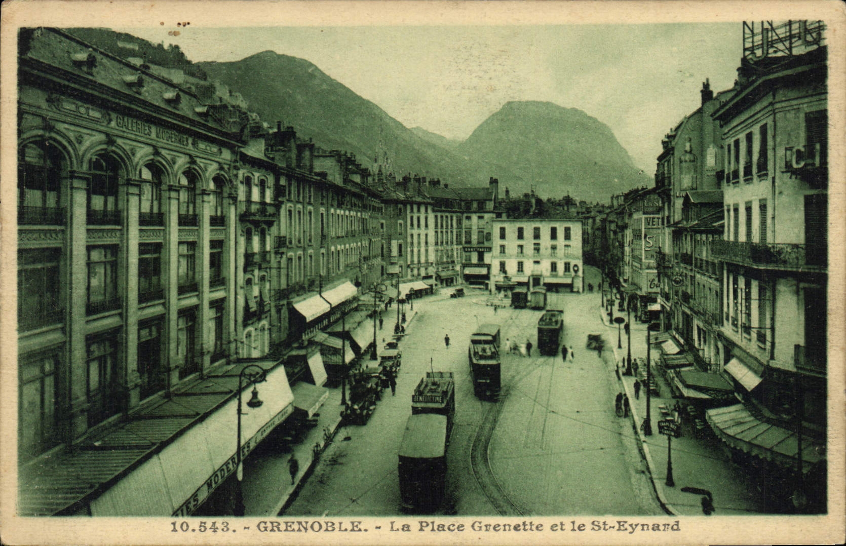 CPA Grenoble La Place Grenette Et Le St Eynard