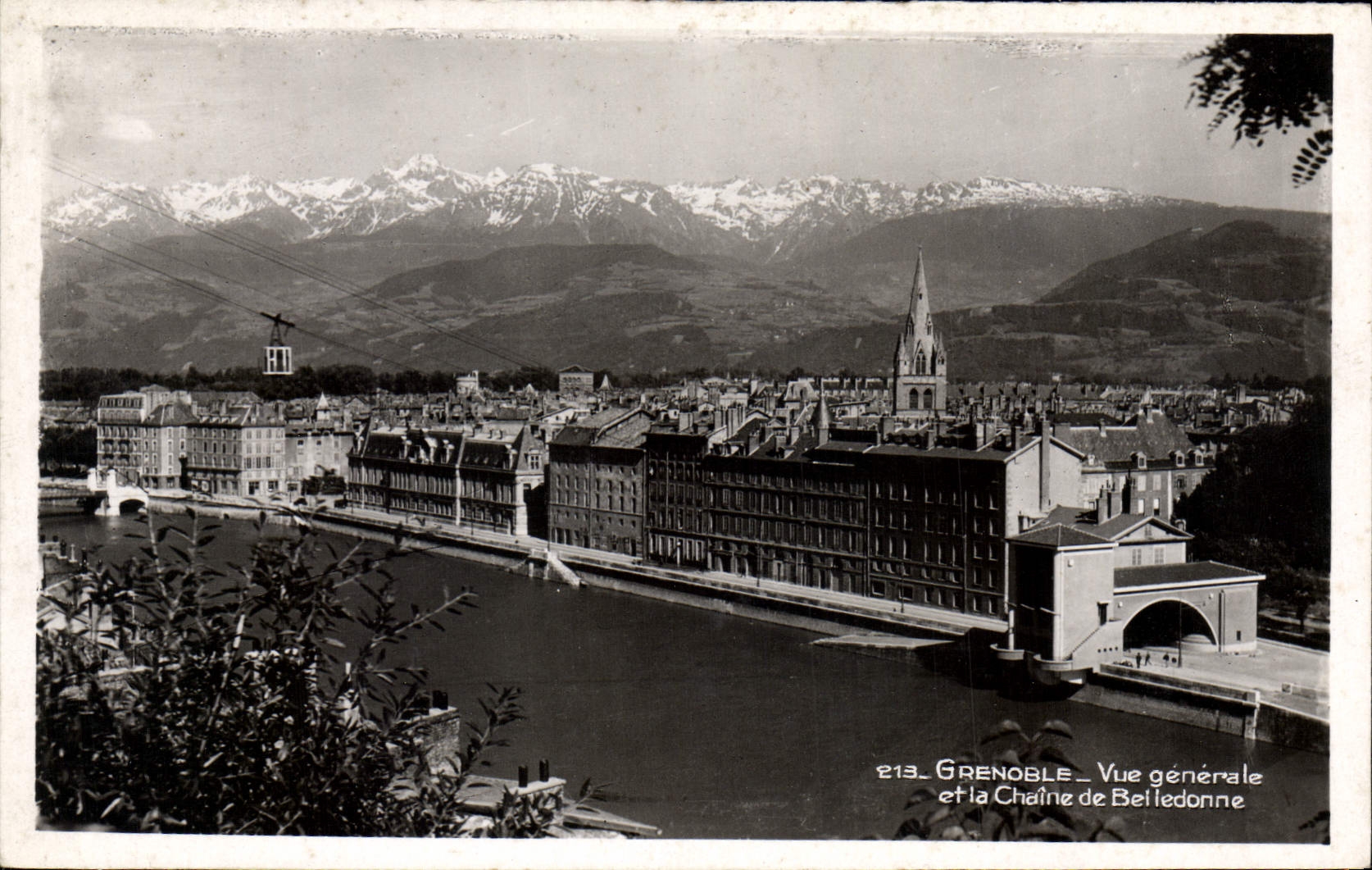 CPA Grenoble Vue Generale Et La Chaine De Belledonne