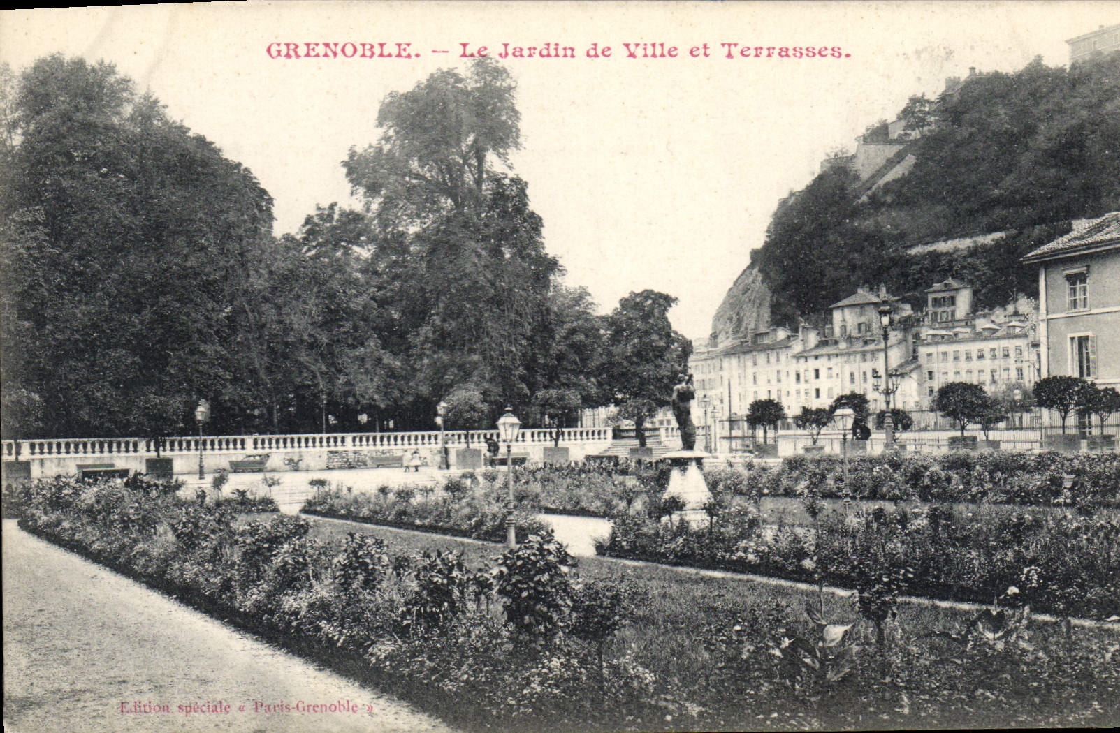 CPA Grenoble Le Jardin De Ville Et Terrasses