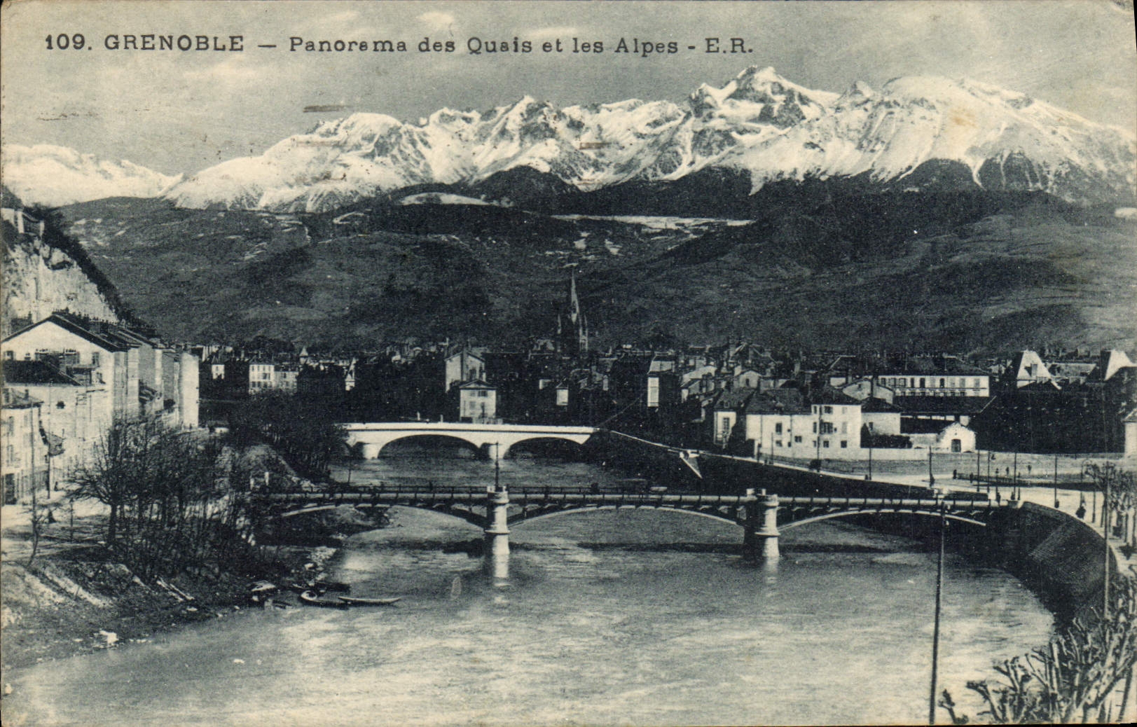 CPA Grenoble Panorama Des Quais Et Les Alpes