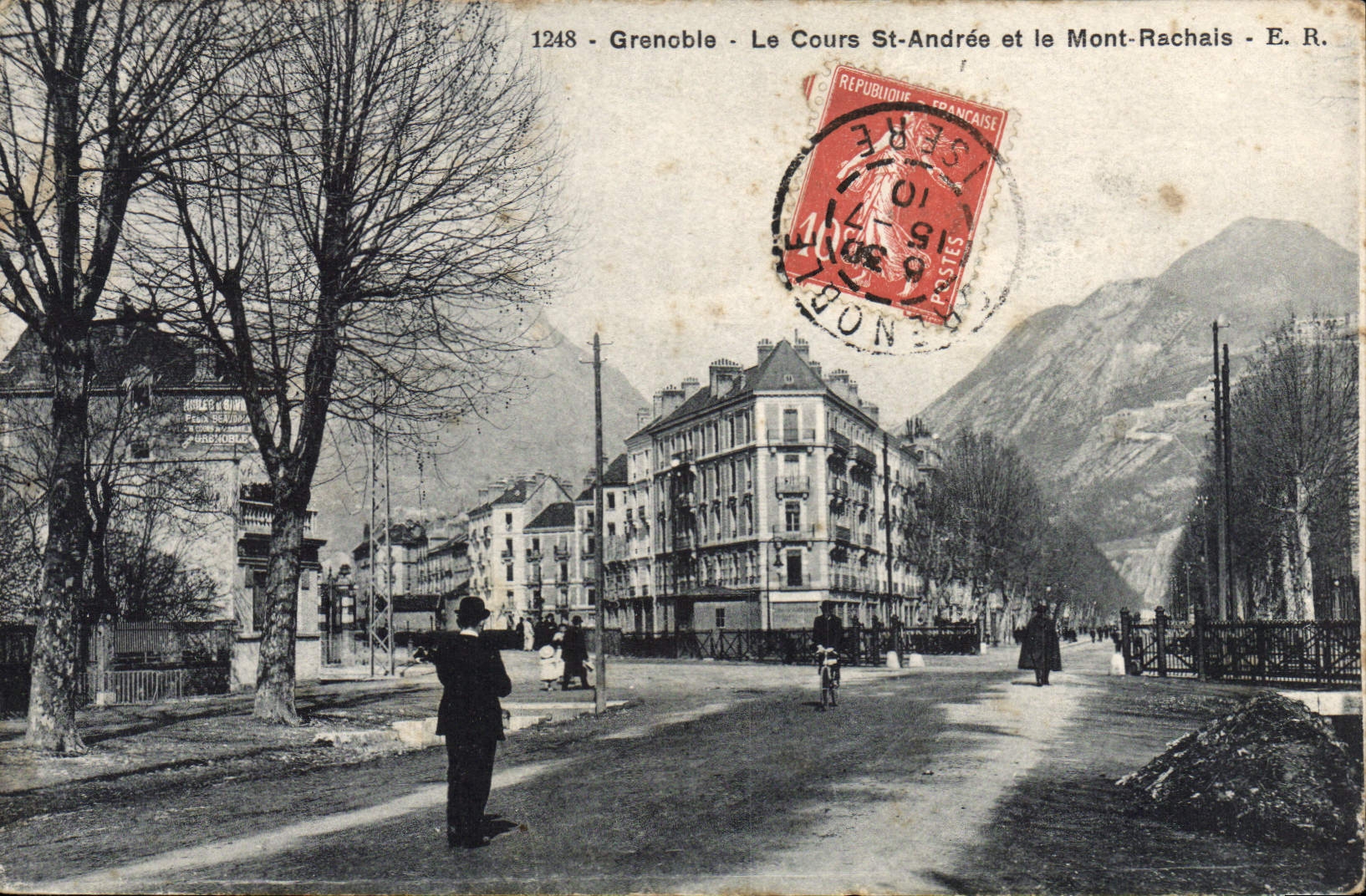 CPA Grenoble Le Cours St Andree Et Le Mont Rachais