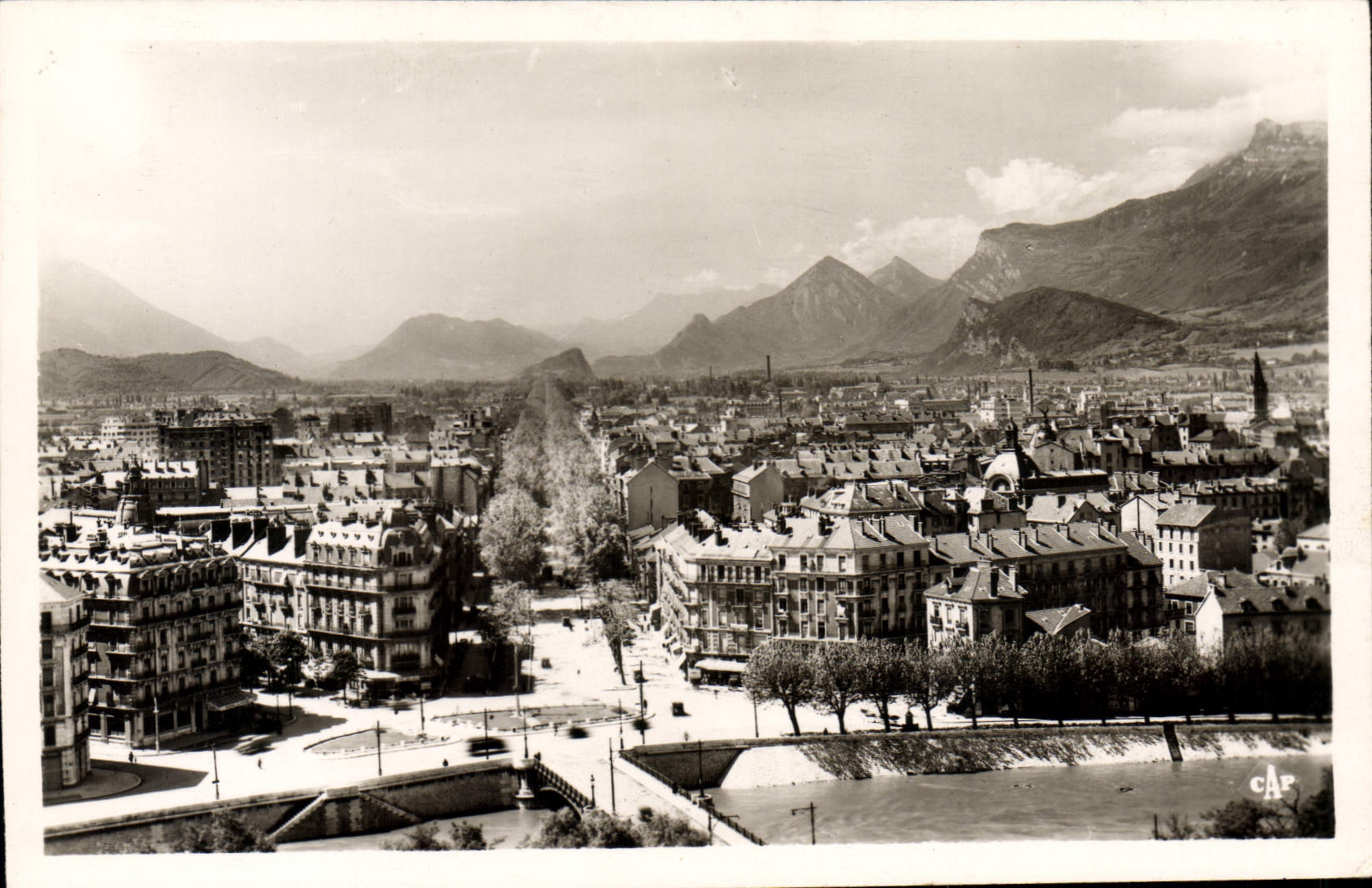 CPA Grenoble Vue Generale Et Le Cours Jean Jaures
