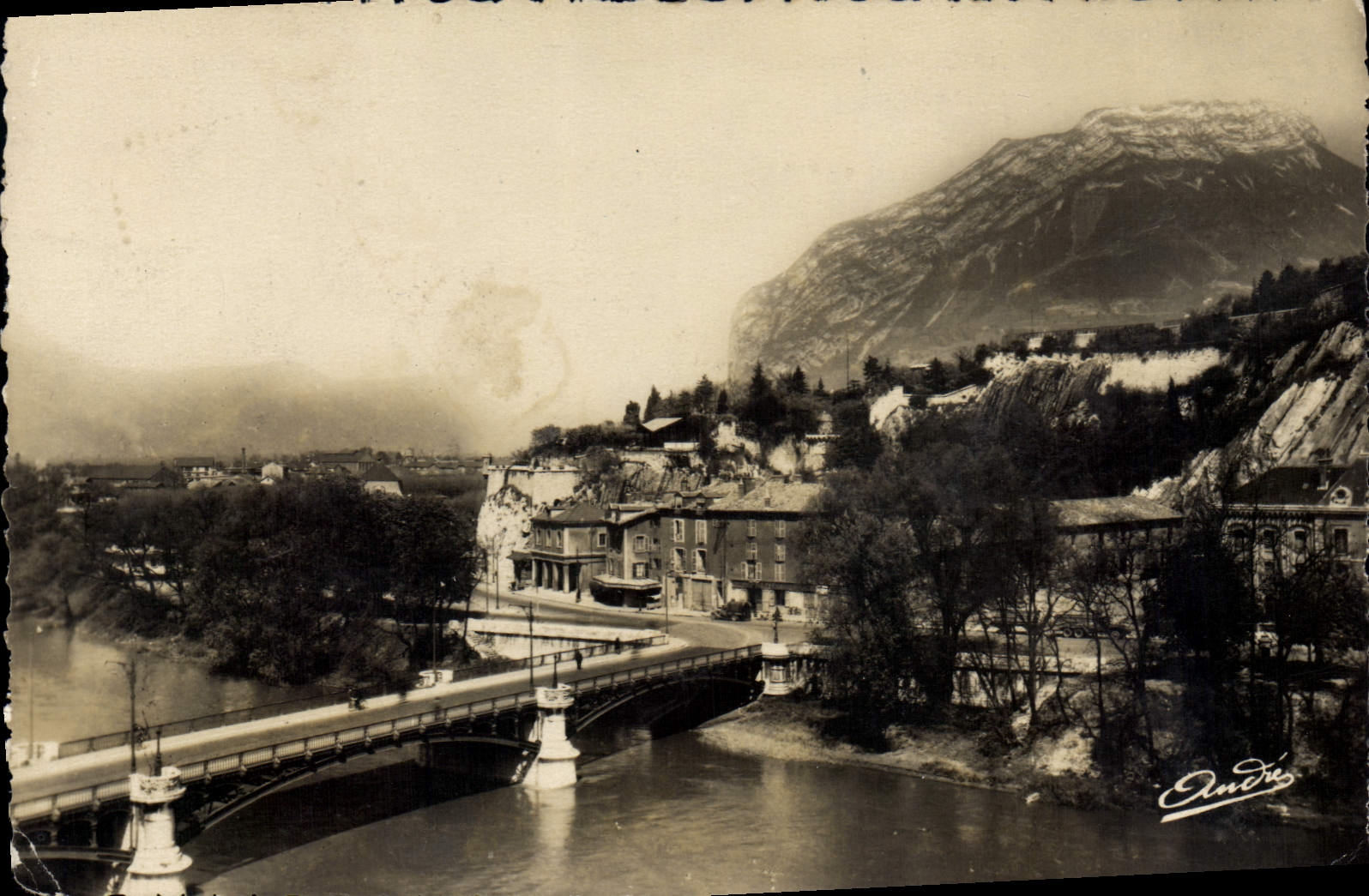 CPA Grenoble Pont De La Porte De France Et Le Neron