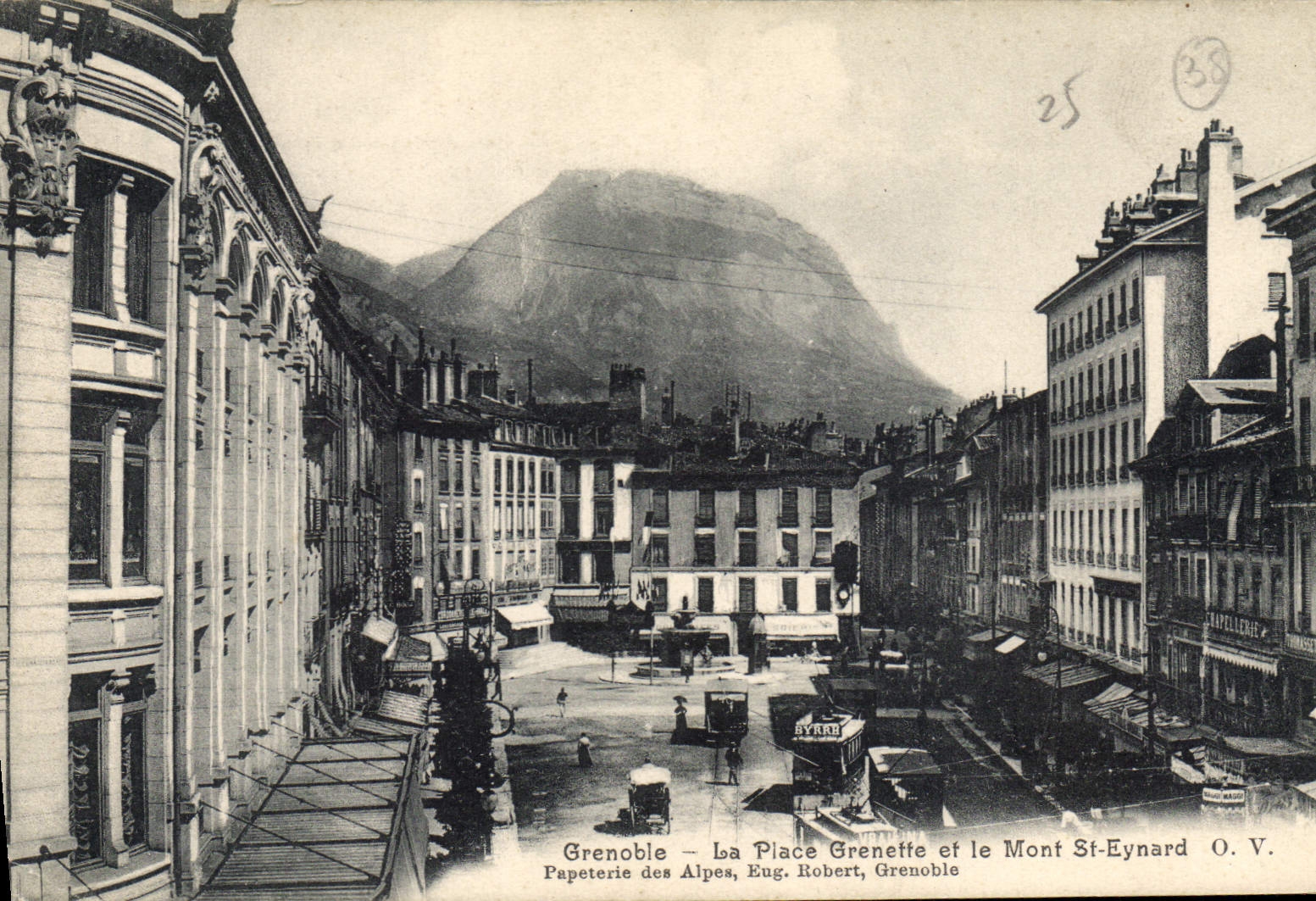 CPA Grenoble La Place Grenette et Le Mont St Eynard