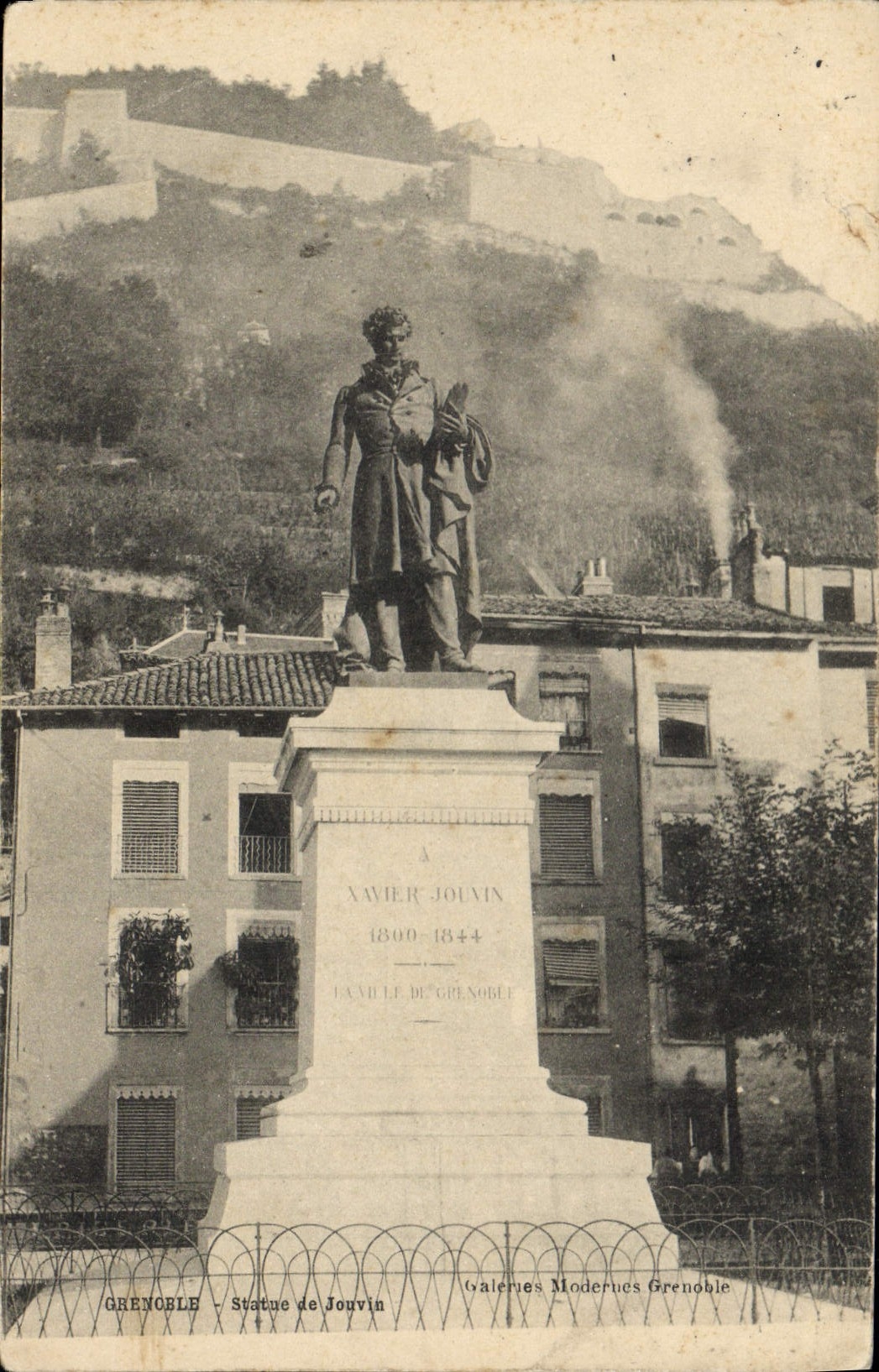 CPA Grenoble Statue De Jouvin
