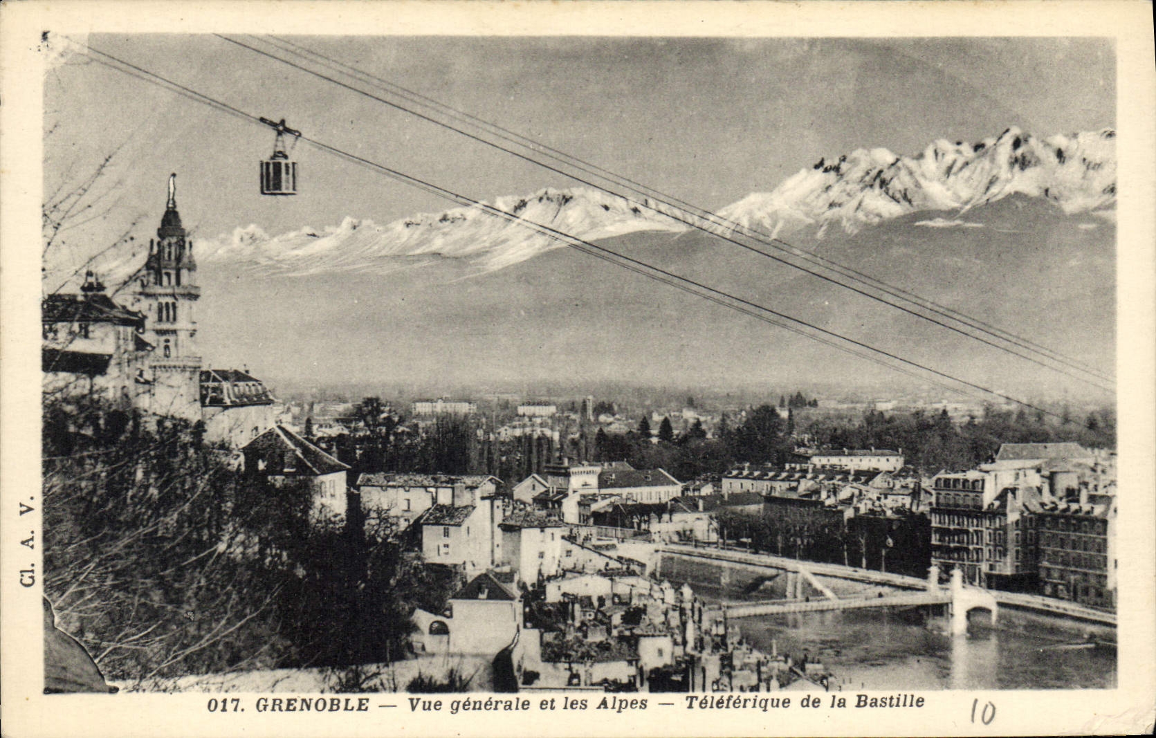 CPA Grenoble Vue Generale Et Les Alpes téléférique