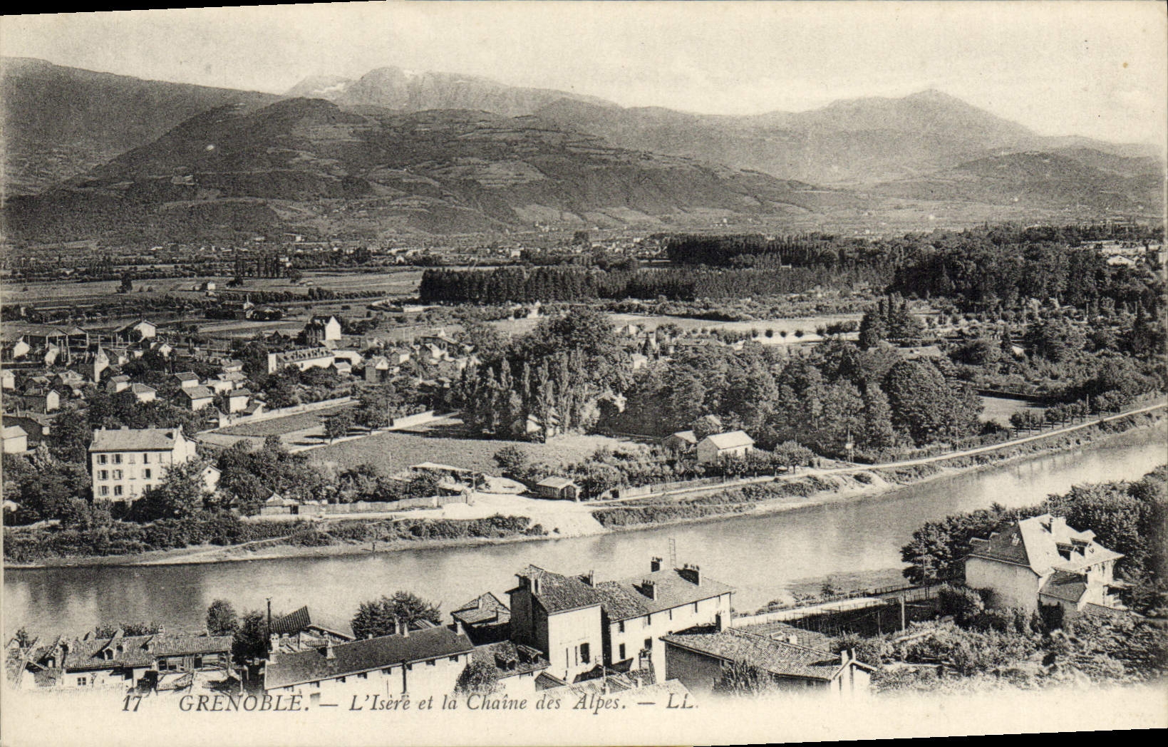 CPA Grenoble L'Isere Et La Chaine Des ALpes