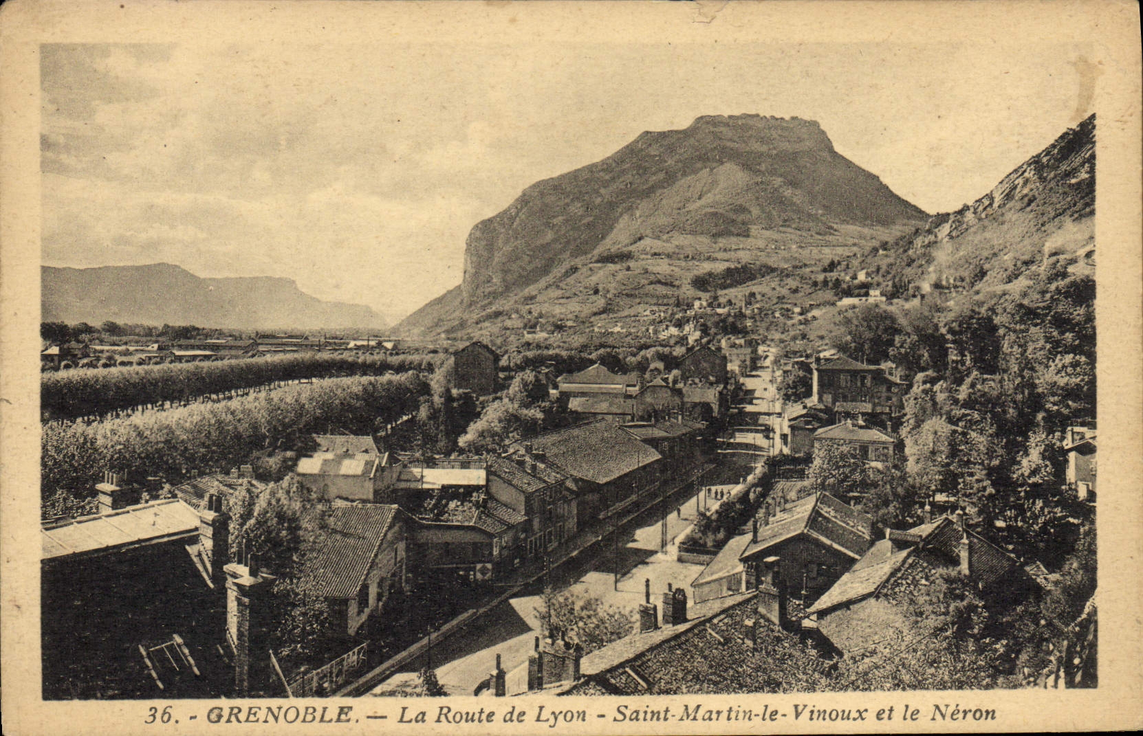 CPA Grenoble La Route De Lyon Saint Martin Le Vinoux Et Le Neron
