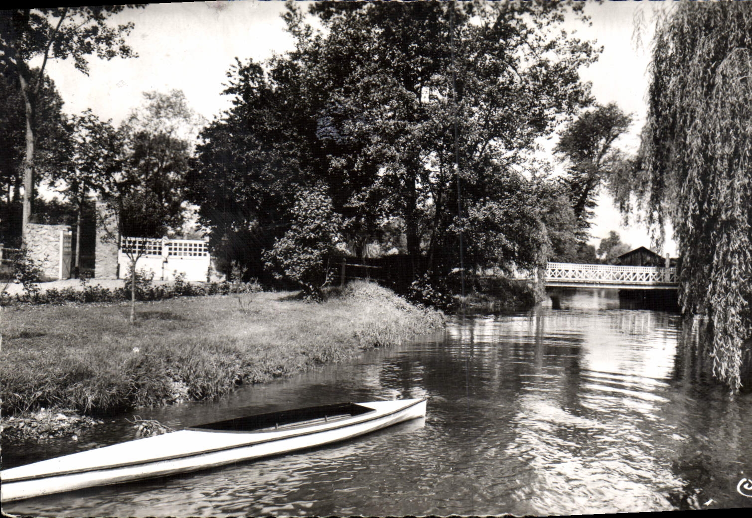 CPA Pacy Sur Eure Bords De I'Eure