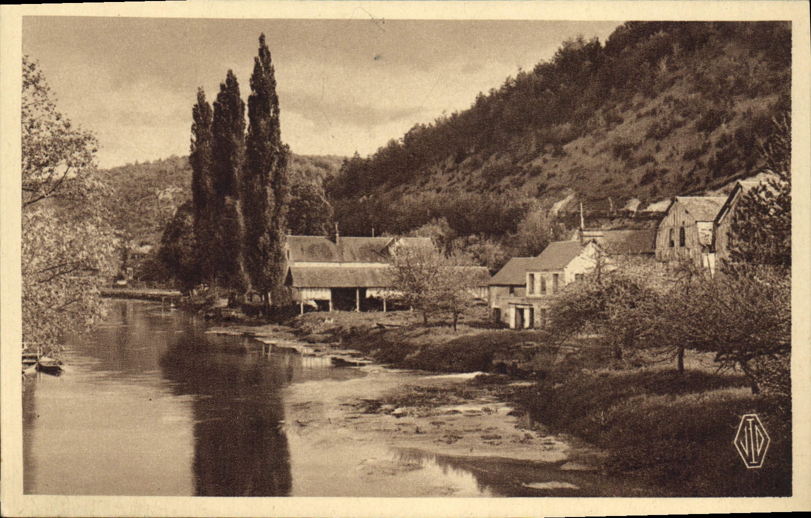CPA Cailly L'Eure Et Les Coteaux