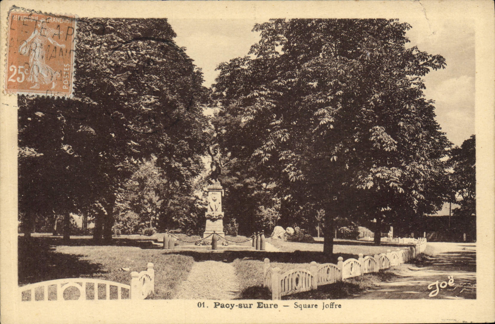CPA Pacy Sur Eure Square Joffre