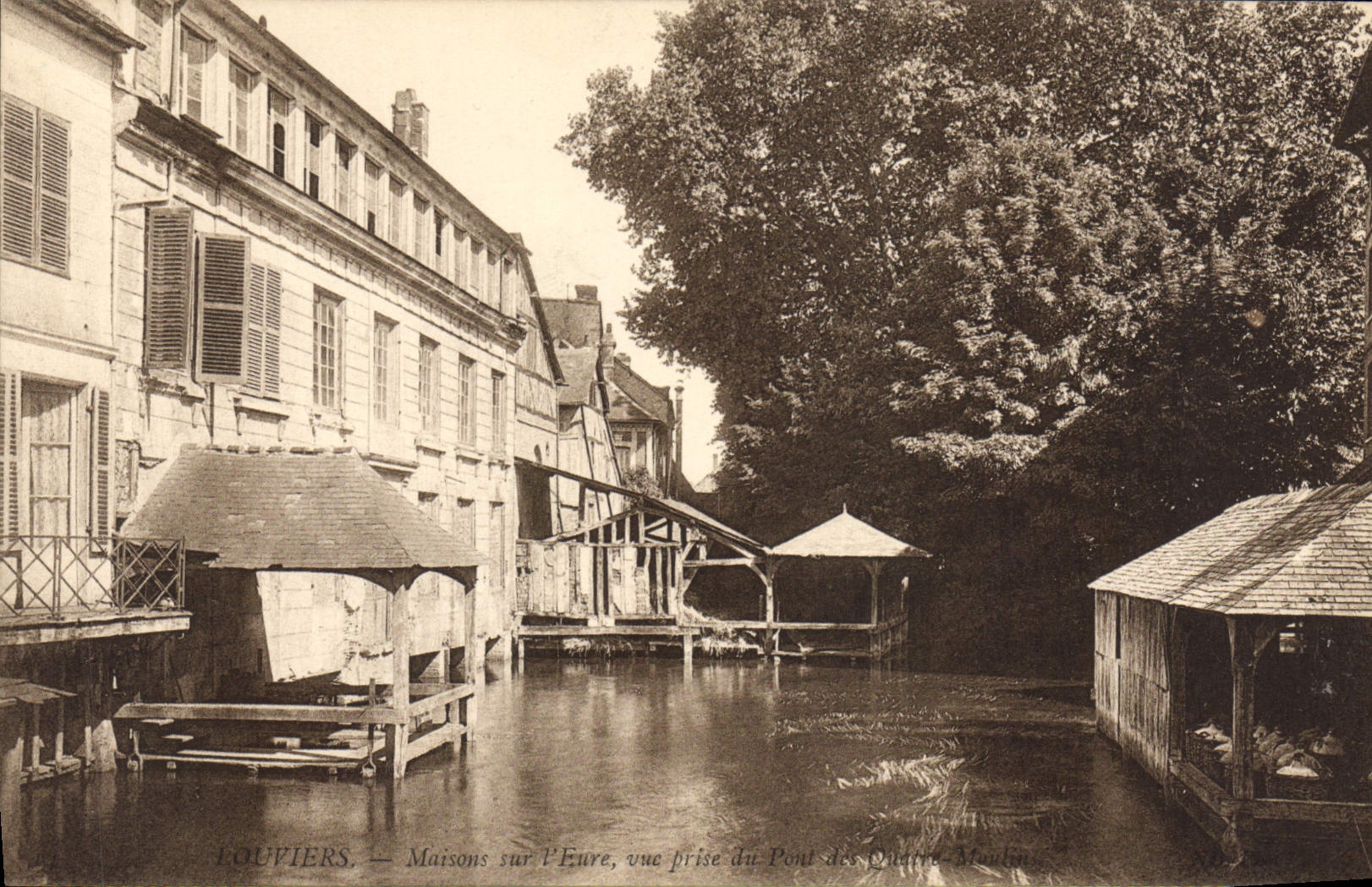 CPA Louviers Maisons Sur I'Eure Vue Prise
