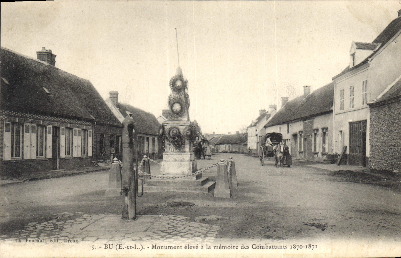 CPA Bu Monument Eleve A La Memoire Des Combattants