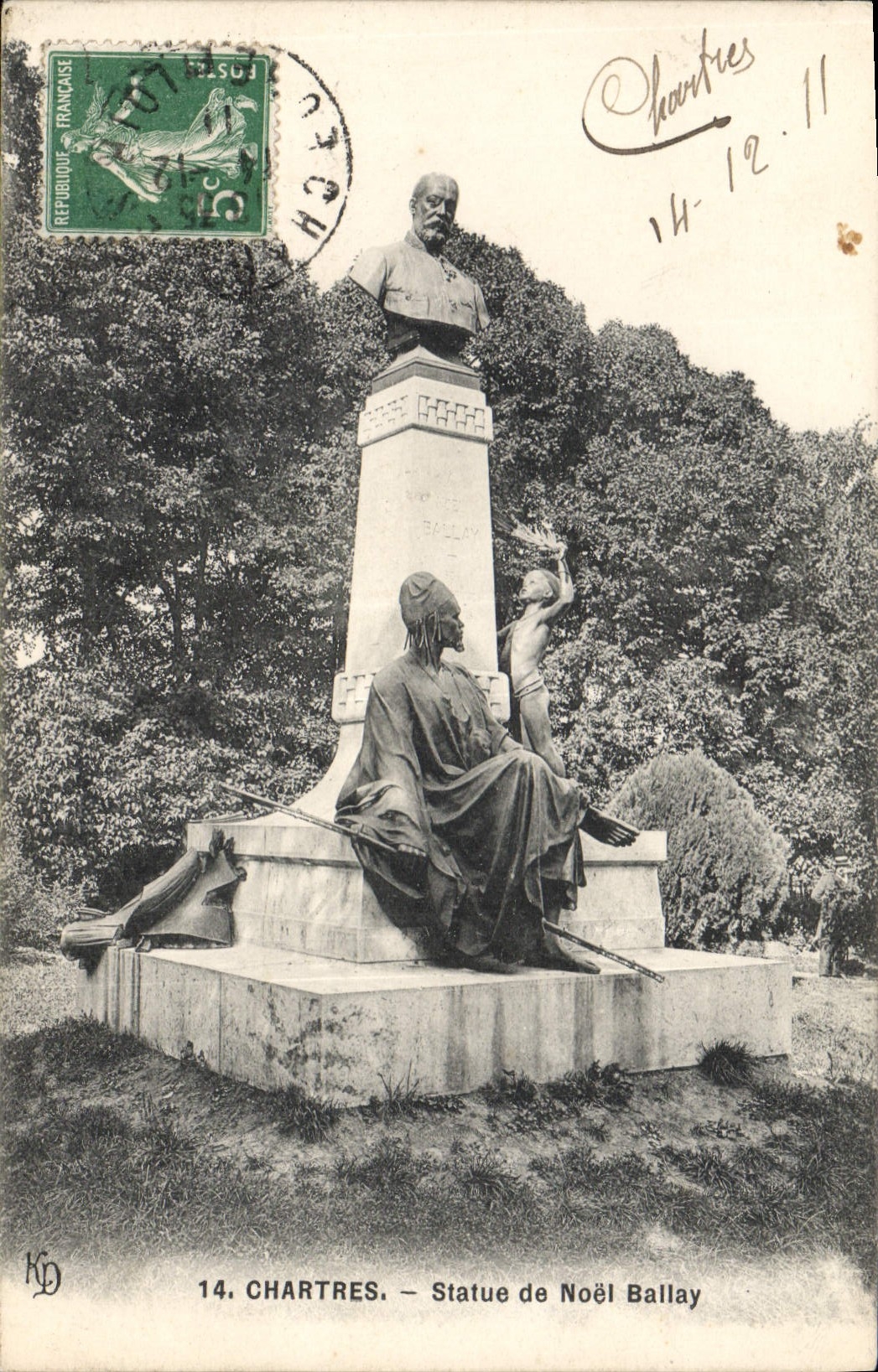CPA Chartres Statue De Noel Ballay