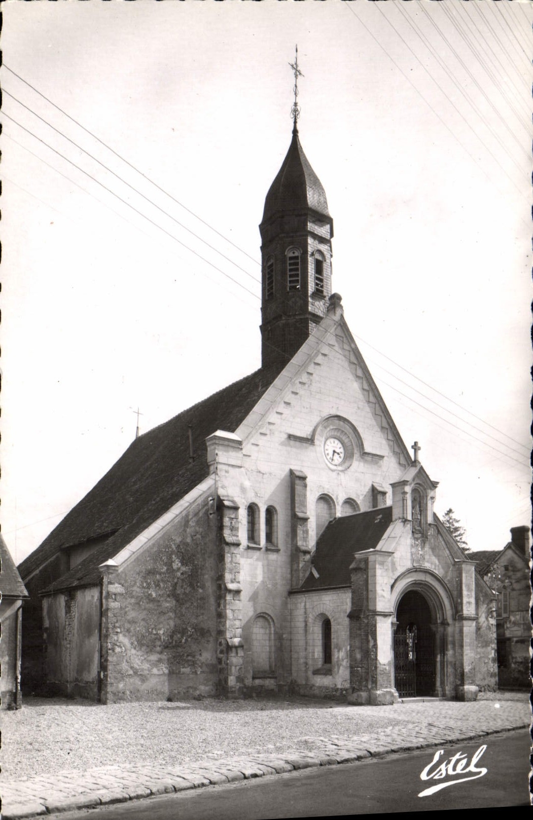 CPA Coulombs Eglise Saint Cheron