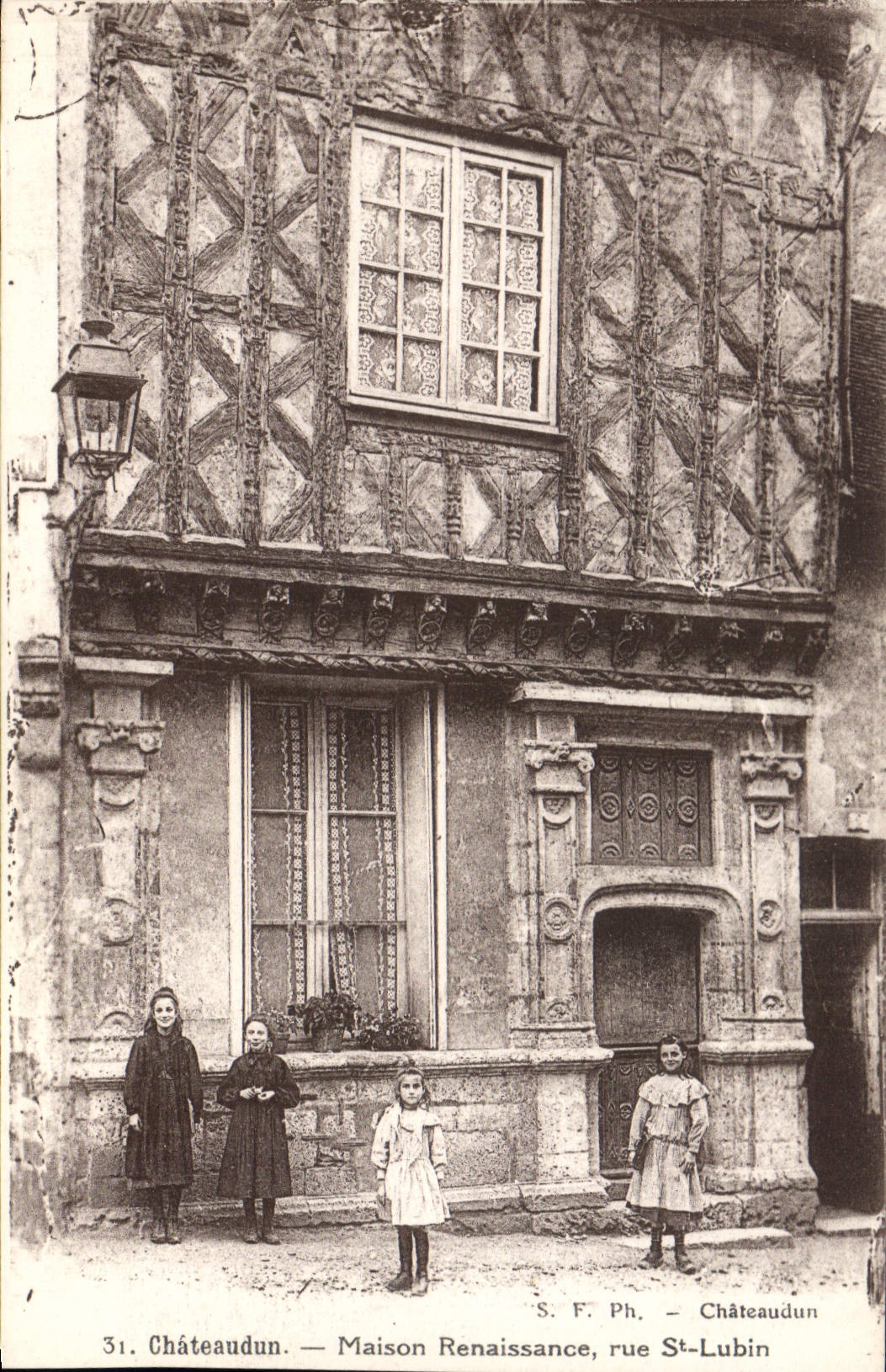CPA Chateaudun Maison Renaissance Rue St Lubin