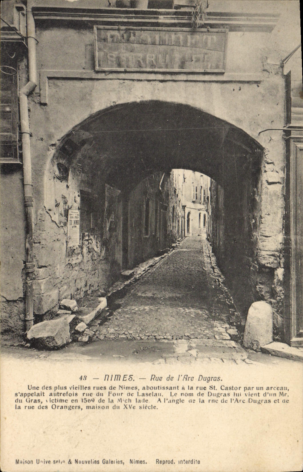 CPA Nimes Rue De I'Arc Dugras