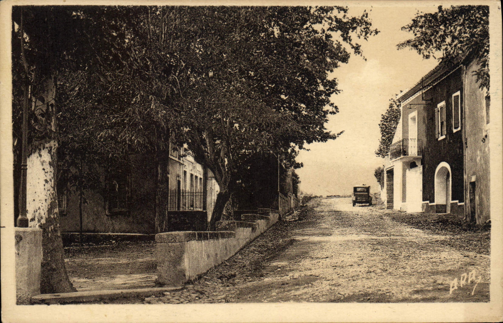 CPA Gaujac Les Ecoles