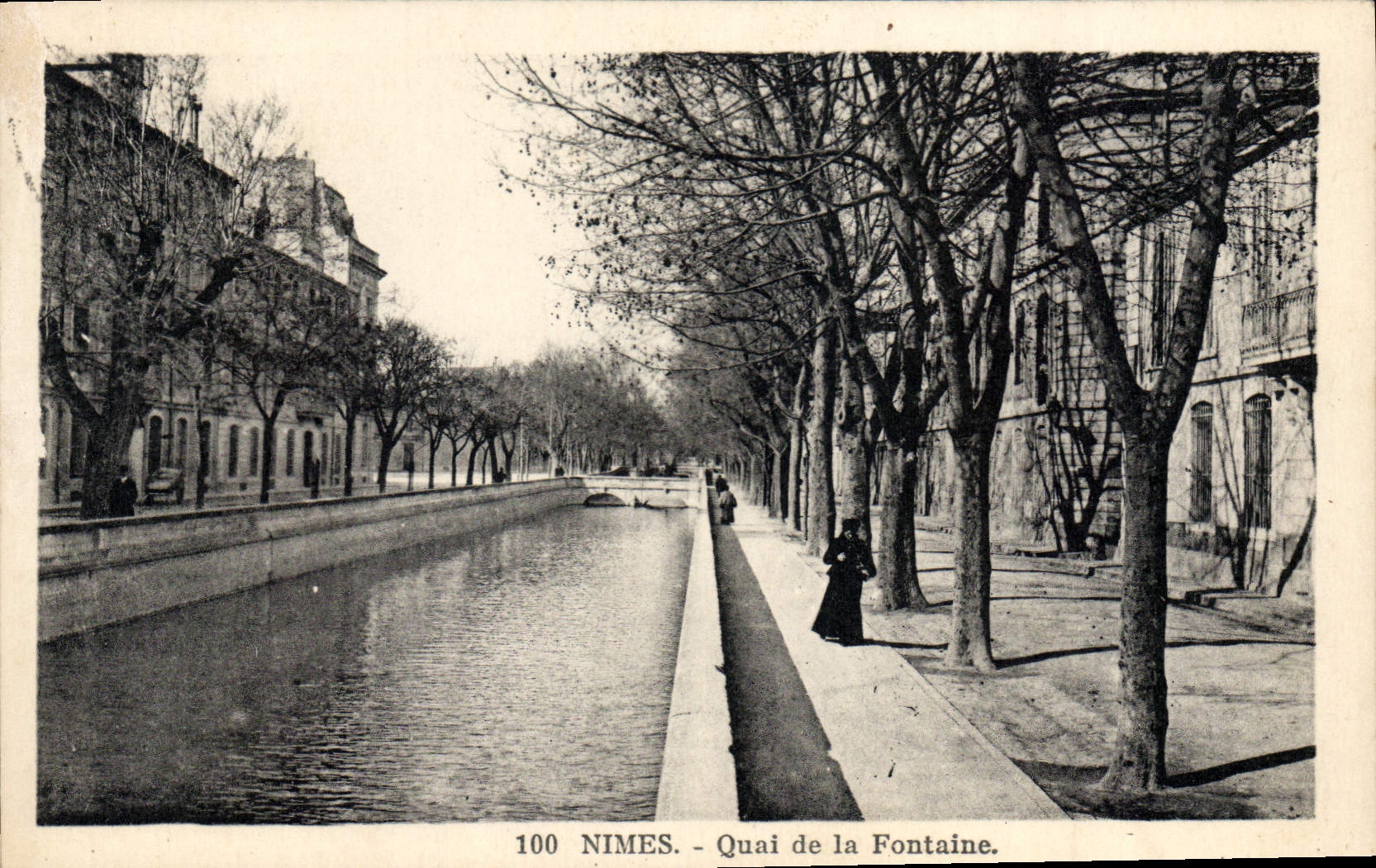 CPA Nimes Quai De La Fontaine