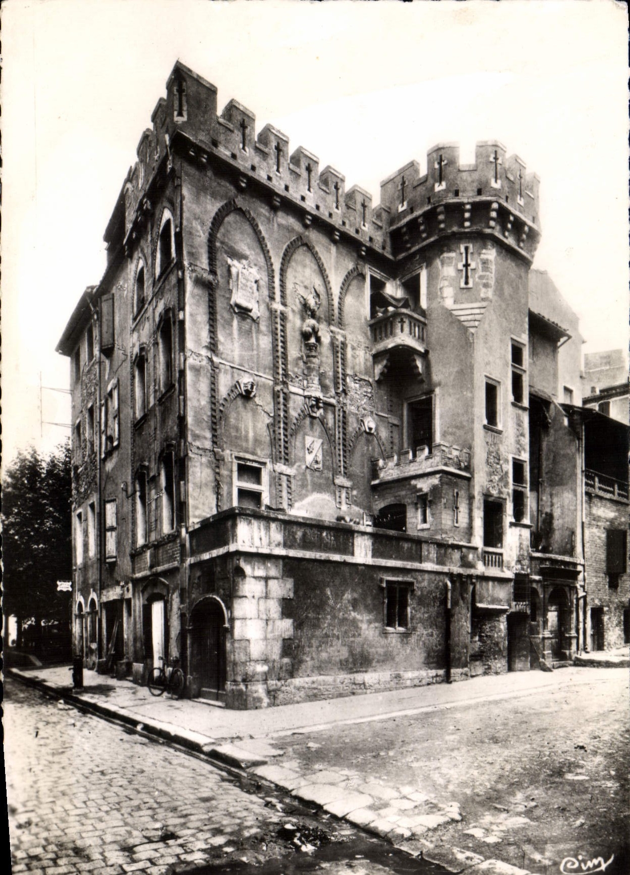 CPSM Ales Ancien Hotel Du Coq Hardi