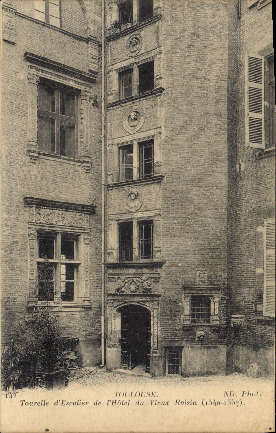 CPA Toulouse Tourelle D'Escalier De I'Hotel Du Vieux Raisin