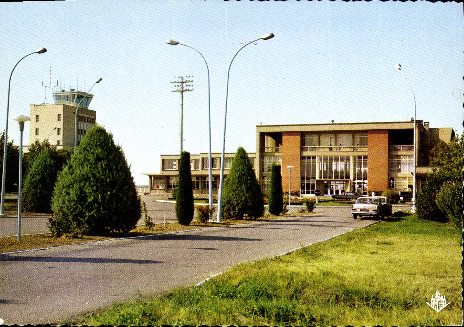 CPSM Toulouse L'Aerodrome De Blagnac L'Entree La Tour De Controle