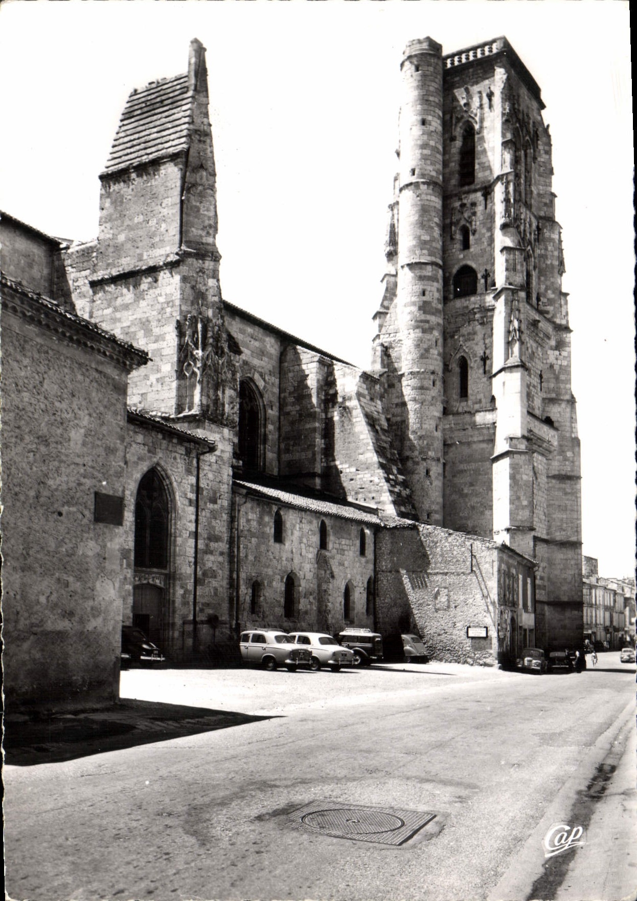 CPSM Lectoure La Cathedrale Saint Gervais Et Saint Protais